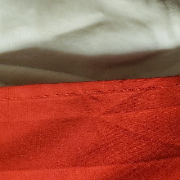 Red A lined dress - Picture 10 of 16